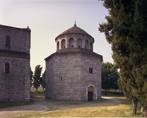 Il battistero di Arsago Seprio ArsagoSeprioBattistero